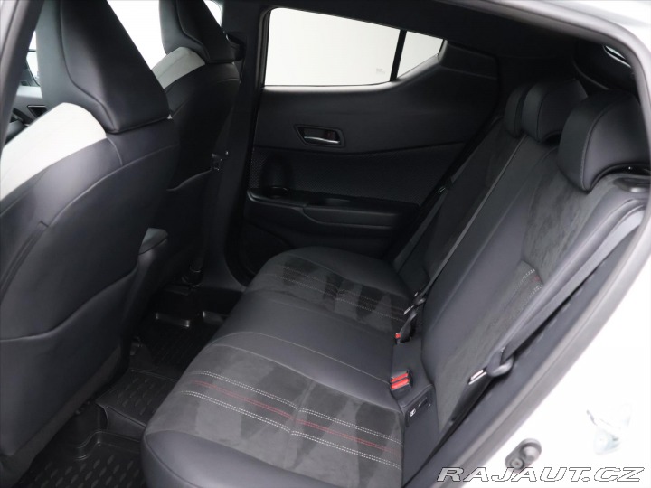 Toyota C-HR 2,0 Hybrid 112kW GR Sport 2022