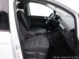 Volkswagen Touran 2,0 TDI DSG R-Line 1.Maj 2025