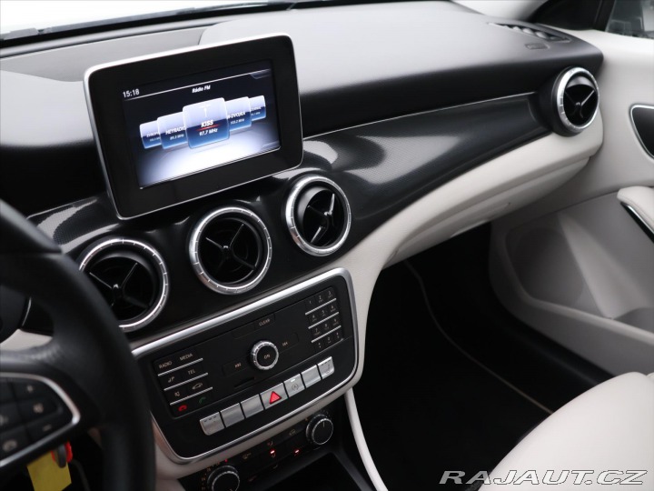 Mercedes-Benz CLA 1,6 180 90kW Entry Kůže N 2016