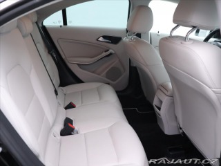 Mercedes-Benz CLA 1,6 180 90kW Entry Kůže N 2016