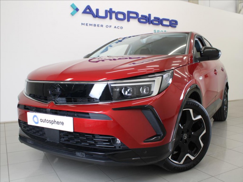 Opel Grandland 1,6 PHEV 165kW LED Matrix