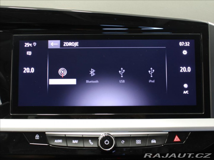 Opel Grandland 1,6 PHEV 165kW LED Matrix 2024