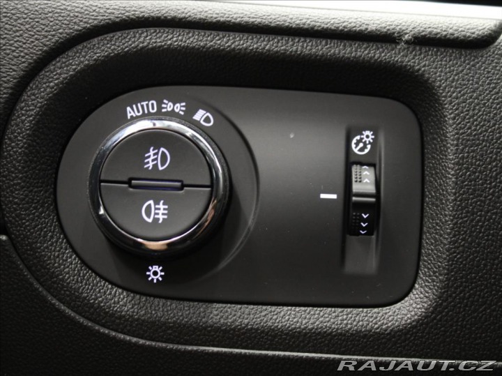 Opel Grandland 1,6 PHEV 165kW LED Matrix 2024