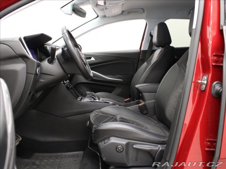 Opel Grandland 1,6 PHEV 165kW LED Matrix 2024