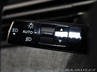 Peugeot 5008 1,2 Hybrid Allure 20tkm. 2025