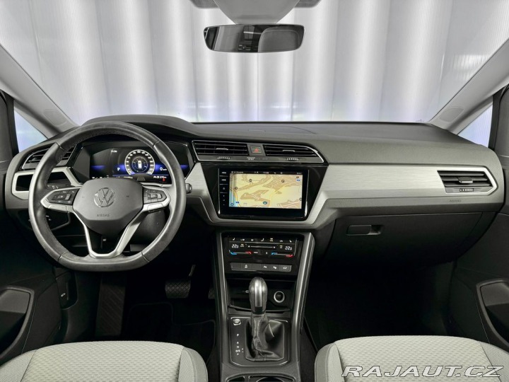 Volkswagen Touran 2.0TDI DSG COMFORTLINE, W 2024