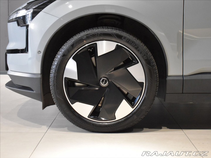 Volvo EX30 0,0 Ultra Twin preformanc 2025