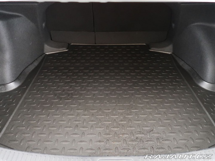 Toyota Corolla 1.8Hybrid,CZ,1Maj,Style 2023