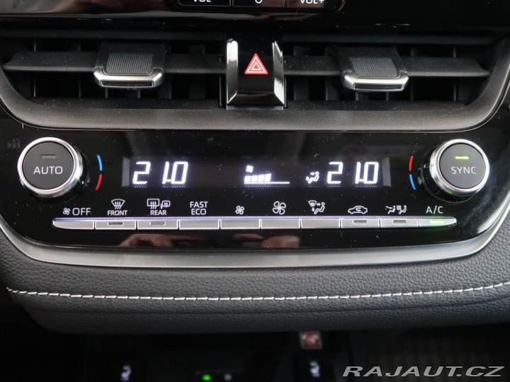 Toyota Corolla 1.8Hybrid,CZ,1Maj,Style 2023