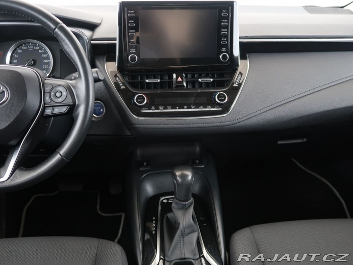Toyota Corolla 1.8Hybrid,CZ,1Maj,Active 2022