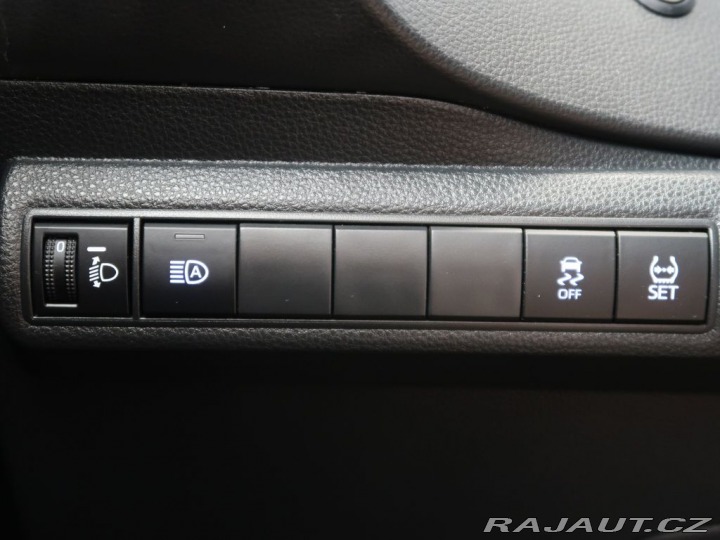 Toyota Corolla 1.8Hybrid,CZ,1Maj,Active 2022