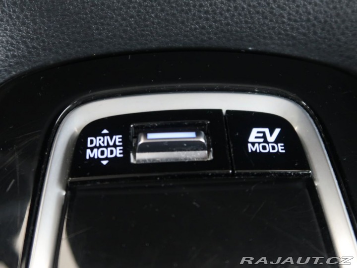 Toyota Corolla 1.8Hybrid,CZ,1Maj,Active 2022