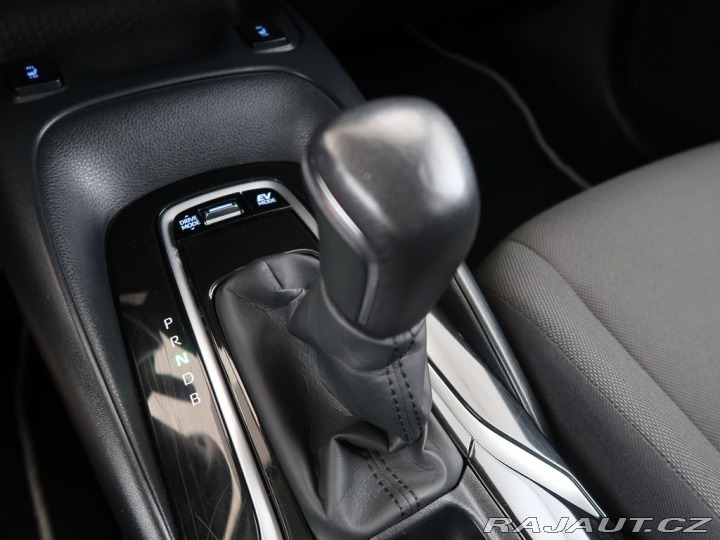 Toyota Corolla 1.8Hybrid,CZ,1Maj,Active 2022