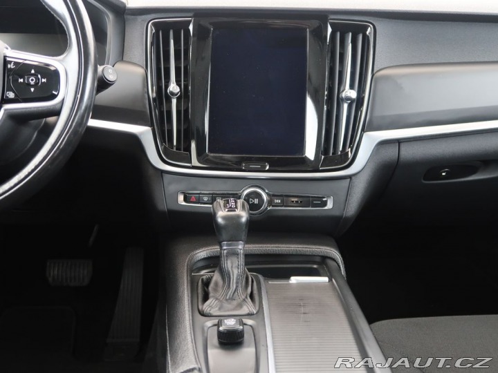 Volvo V90 2.0D4,140kW,4x4,Cross Cou 2017