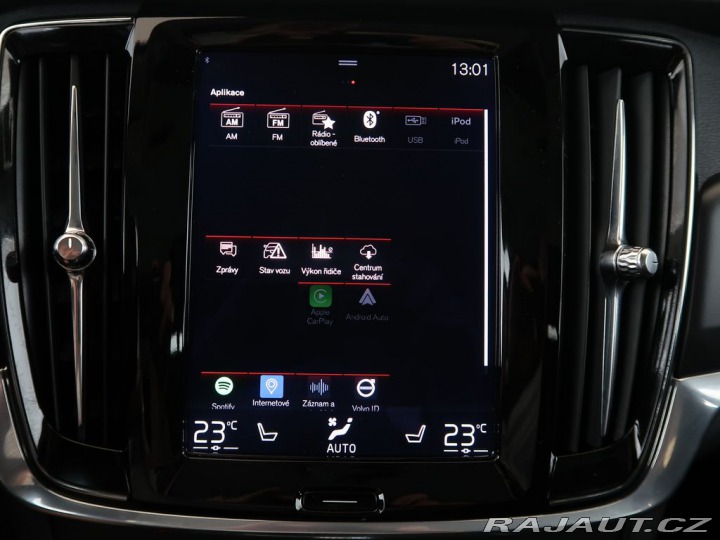 Volvo V90 2.0D4,140kW,4x4,Cross Cou 2017