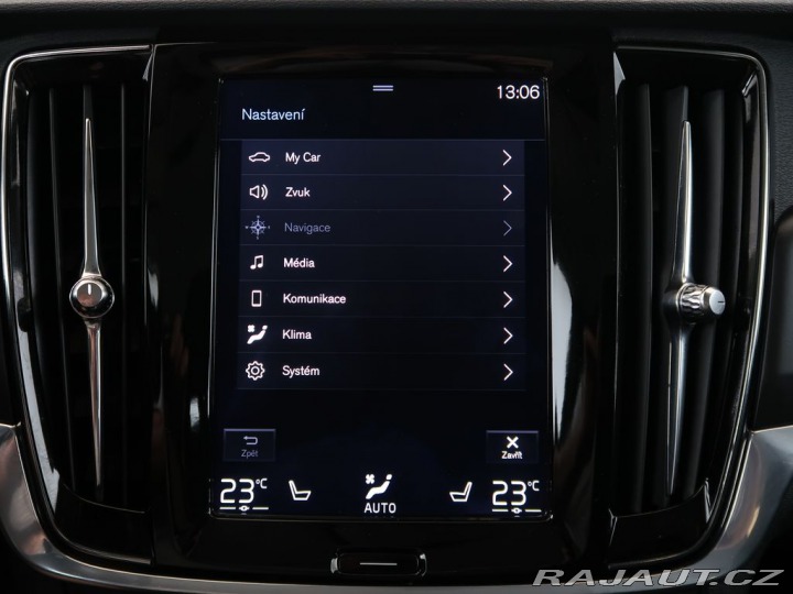 Volvo V90 2.0D4,140kW,4x4,Cross Cou 2017