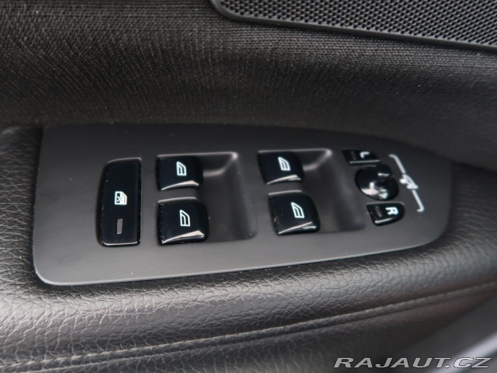 Volvo V90 2.0D4,140kW,4x4,Cross Cou 2017