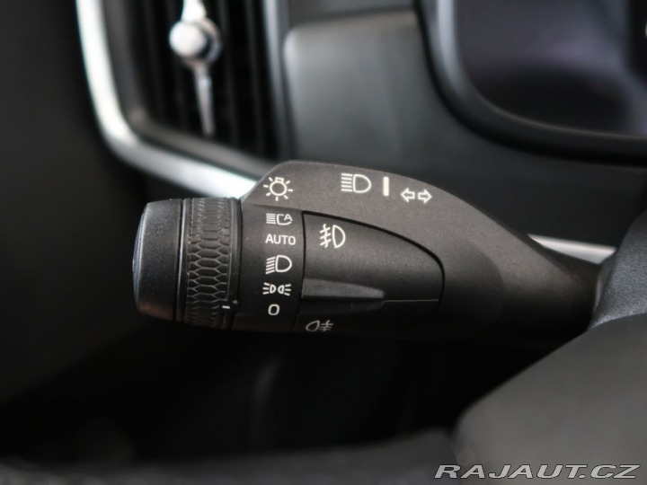 Volvo V90 2.0D4,140kW,4x4,Cross Cou 2017
