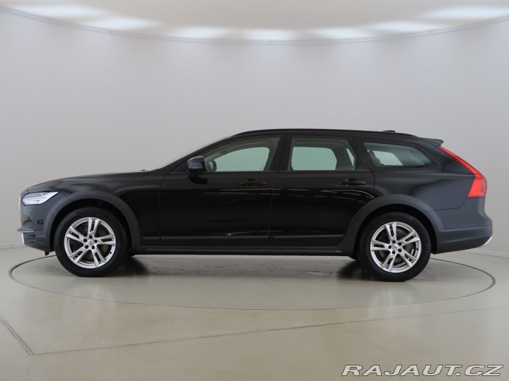 Volvo V90 2.0D4,140kW,4x4,Cross Cou 2017