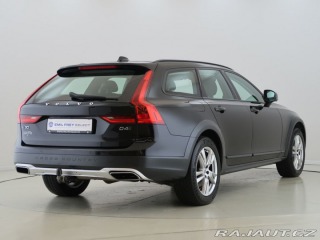 Volvo V90 2.0D4,140kW,4x4,Cross Cou 2017