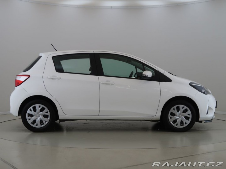 Toyota Yaris 1.5 DualVVT-i,CZ,ActiveCi 2018