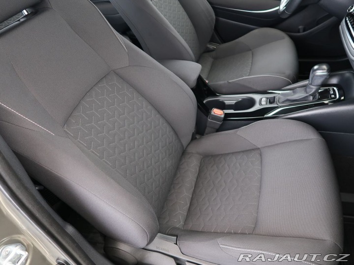 Toyota Corolla 2.0Hybrid,CZ,1Maj,Comfort 2022