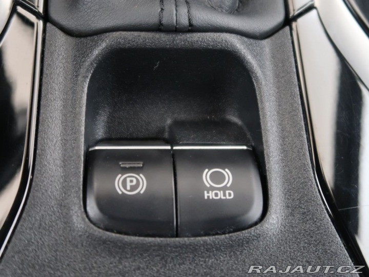 Toyota Corolla 2.0Hybrid,CZ,1Maj,Comfort 2022