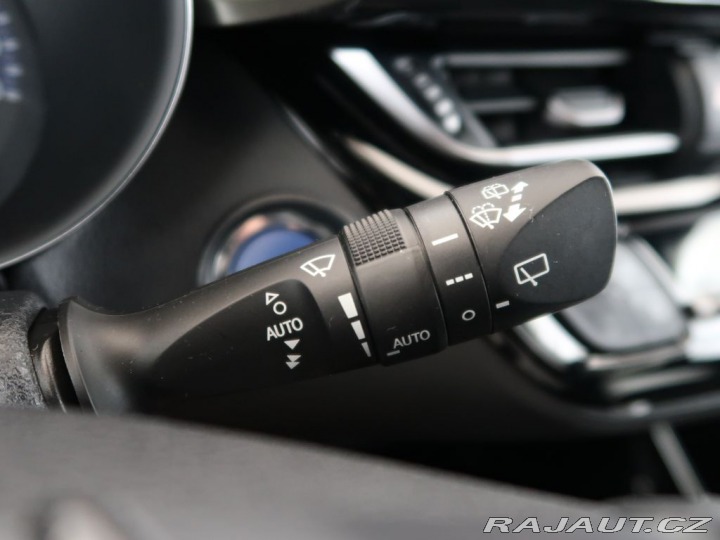 Toyota C-HR 2.0Hybrid,CZ,1Maj,Style 2023