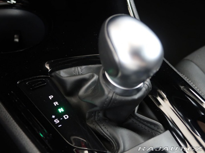 Toyota C-HR 2.0Hybrid,CZ,1Maj,Style 2023