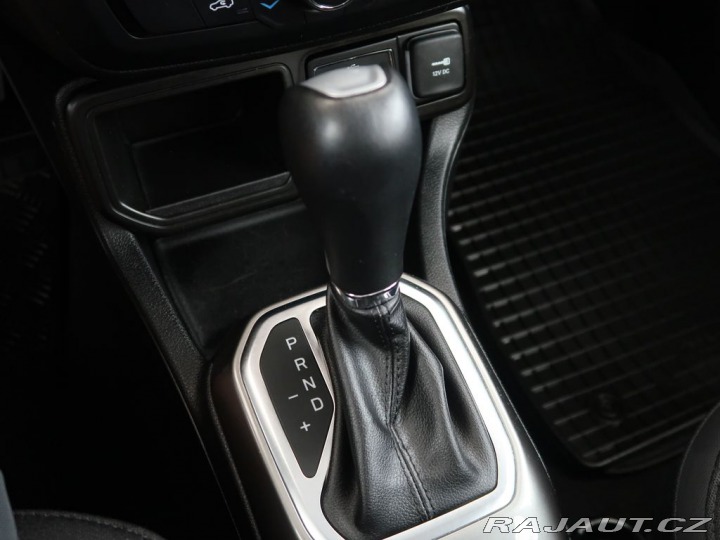 Jeep Renegade 1.3T-GDI,AT,CZ,1Maj,Limit 2020