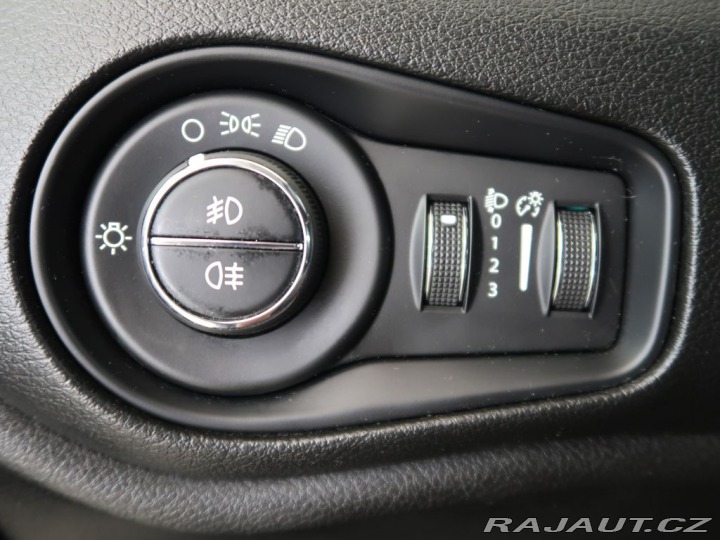 Jeep Renegade 1.3T-GDI,AT,CZ,1Maj,Limit 2020