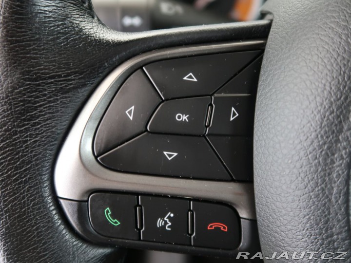 Jeep Renegade 1.3T-GDI,AT,CZ,1Maj,Limit 2020