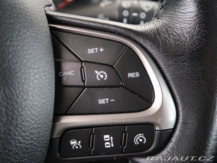 Jeep Renegade 1.3T-GDI,AT,CZ,1Maj,Limit 2020