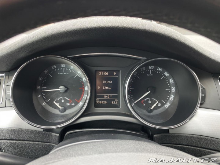 Škoda Superb 2,0 TDi DSG 125kW Eleganc 2010