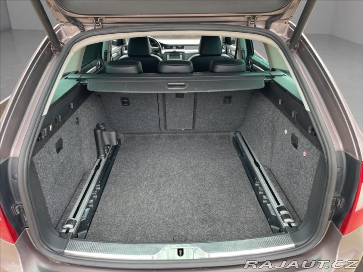 Škoda Superb 2,0 TDi DSG 125kW Eleganc 2010