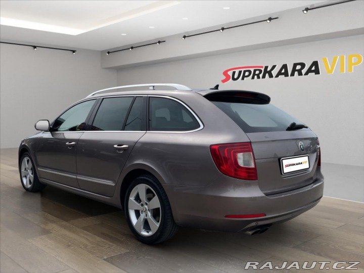 Škoda Superb 2,0 TDi DSG 125kW Eleganc 2010