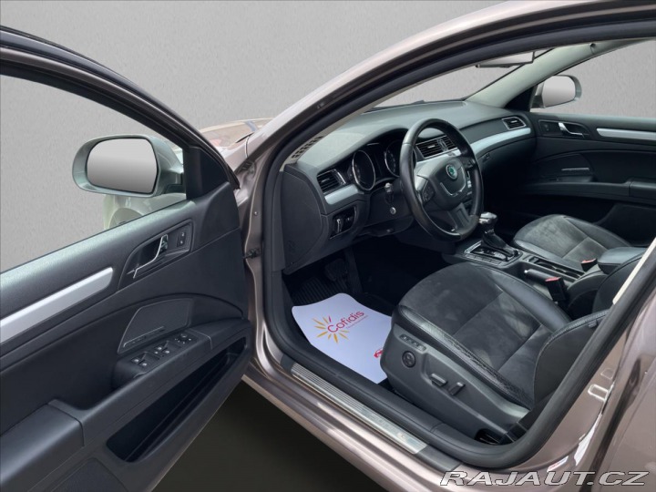 Škoda Superb 2,0 TDi DSG 125kW Eleganc 2010