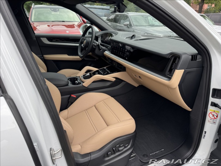 Porsche Cayenne Coupe Sport Chrono Vzduc 2025