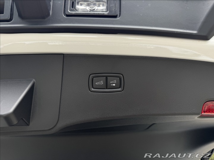 Porsche Cayenne Coupe Sport Chrono Vzduc 2025