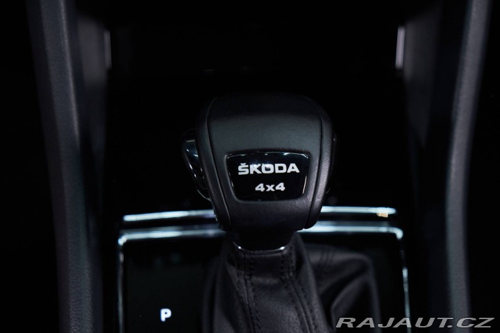 Škoda Karoq 2.0 TDI EVO SCR Style 4x 2023