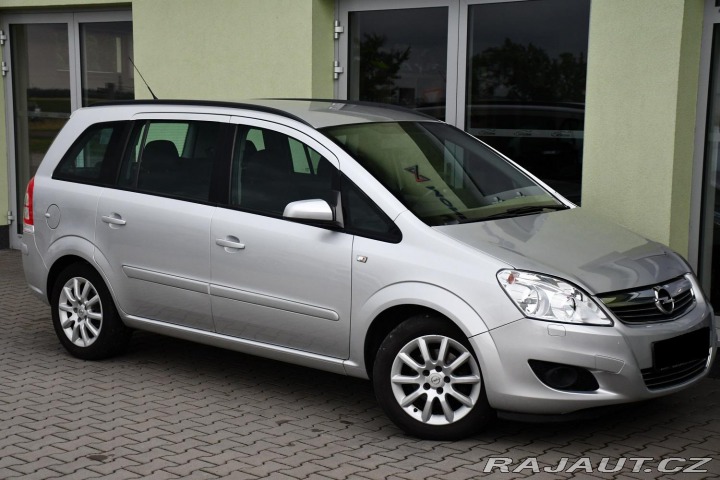 Opel Zafira 1.8i VYHŘ. SEDAČKY 7.MÍST 2009