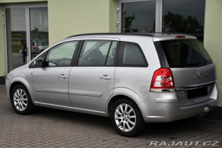Opel Zafira 1.8i VYHŘ. SEDAČKY 7.MÍST 2009