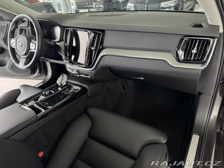 Volvo V60 T6 AWD*257kW*Recharge*Ins 2022