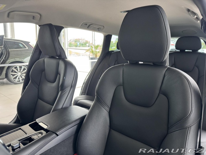 Volvo V60 T6 AWD*257kW*Recharge*Ins 2022