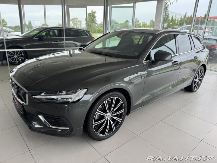 Volvo V60 T6 AWD*257kW*Recharge*Ins 2022
