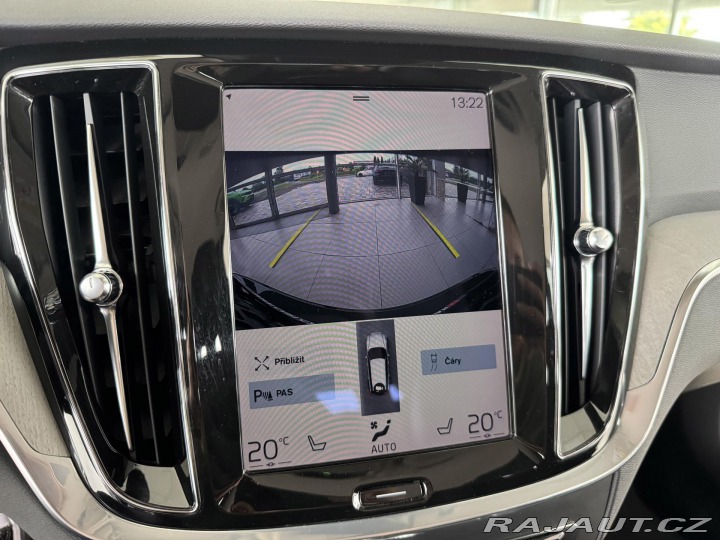 Volvo V60 T6 AWD*257kW*REZERVACE! 2022