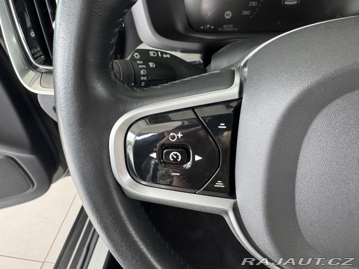 Volvo V60 T6 AWD*257kW*Recharge*Ins 2022