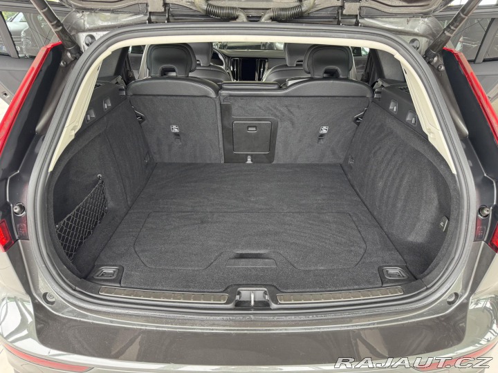 Volvo V60 T6 AWD*257kW*Recharge*Ins 2022