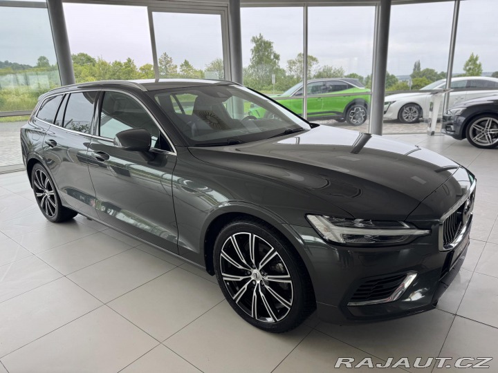 Volvo V60 T6 AWD*257kW*Recharge*Ins 2022