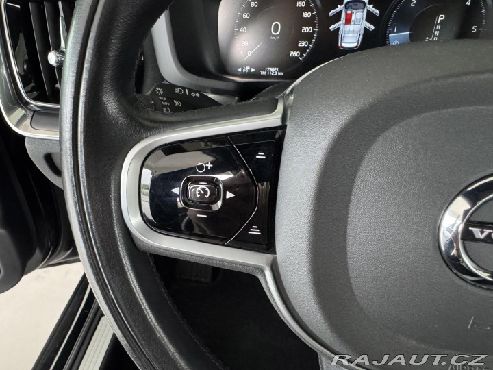 Volvo V60 D3 AUT*110kW*LED*KeyLess* 2020